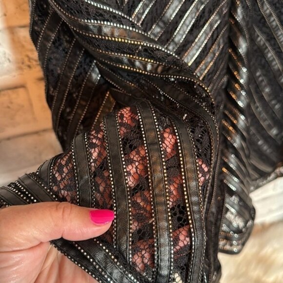 Guess fit and flare black party cocktail dress size 12 in excellent condition - Picture 3 of 11